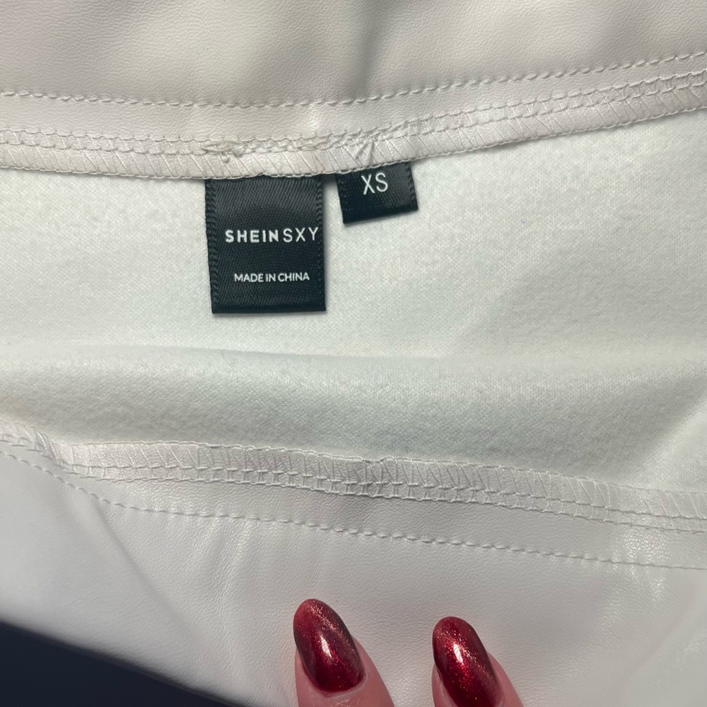 White Faux Leather Skirt - Picture 4 of 6